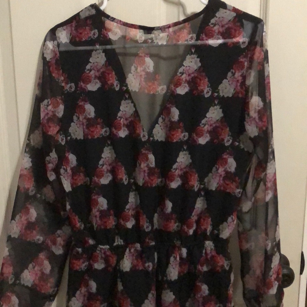 Romper - Picture 2 of 5